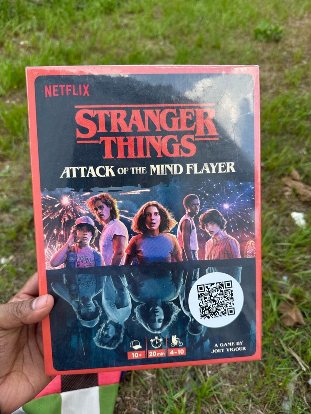 🆕 Netflix Stranger Things Game Box in Red and Black NWT